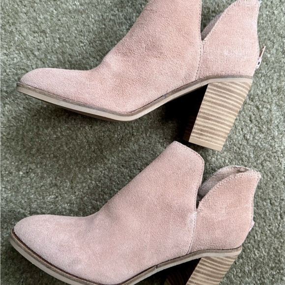 Dolce Vida DV8 Tan Booties Sz 6 - Picture 3 of 8